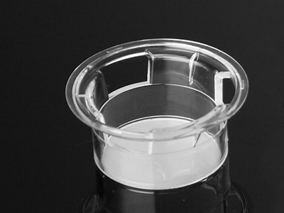 聚碳酸酯（PC）膜具有更强的细胞粘附性，孔密度更高，能完成更多跨膜物质交换